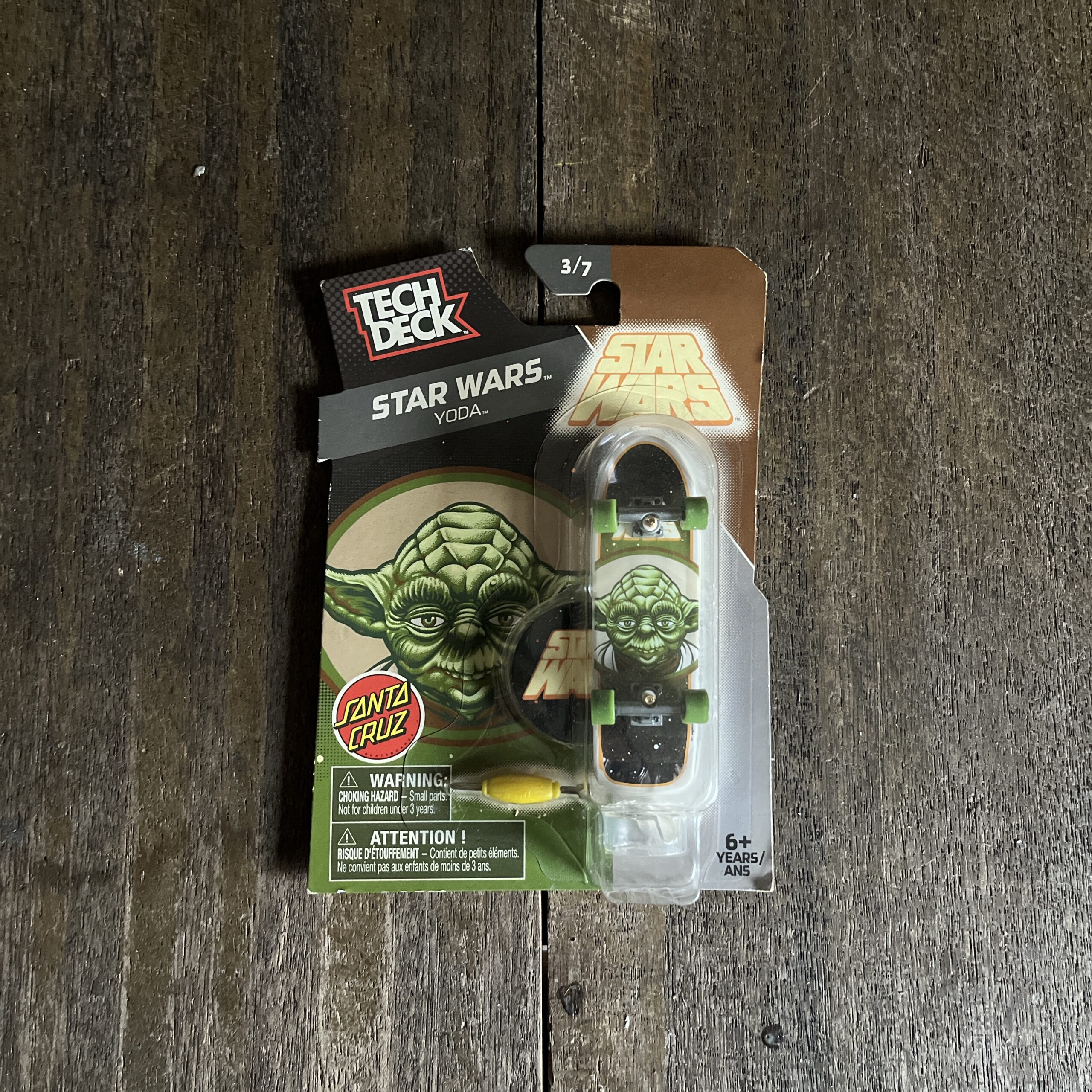 新品レアなSanta Cruz x スター・ウォーズ デッキ 楽天市場】テックデッキ TECH DECK HANDBOARD SANTA CRUIZ STAR